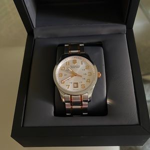 VICTORINOX Swiss Army Alliance Large watch, model 241324